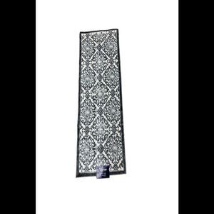 Nourison Floral Damask 19.5" x 50" Washable Runner Gray